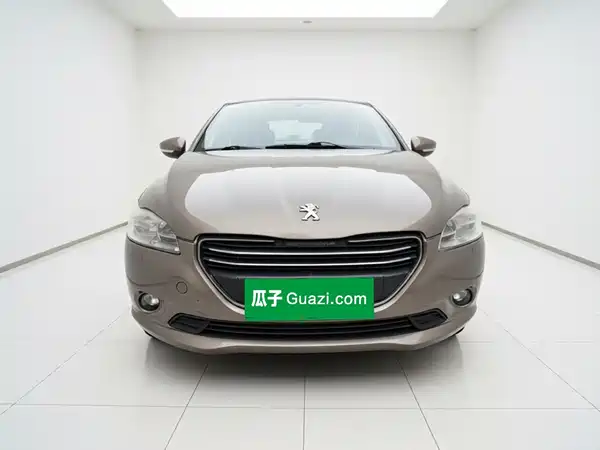 Peugeot 301 2015