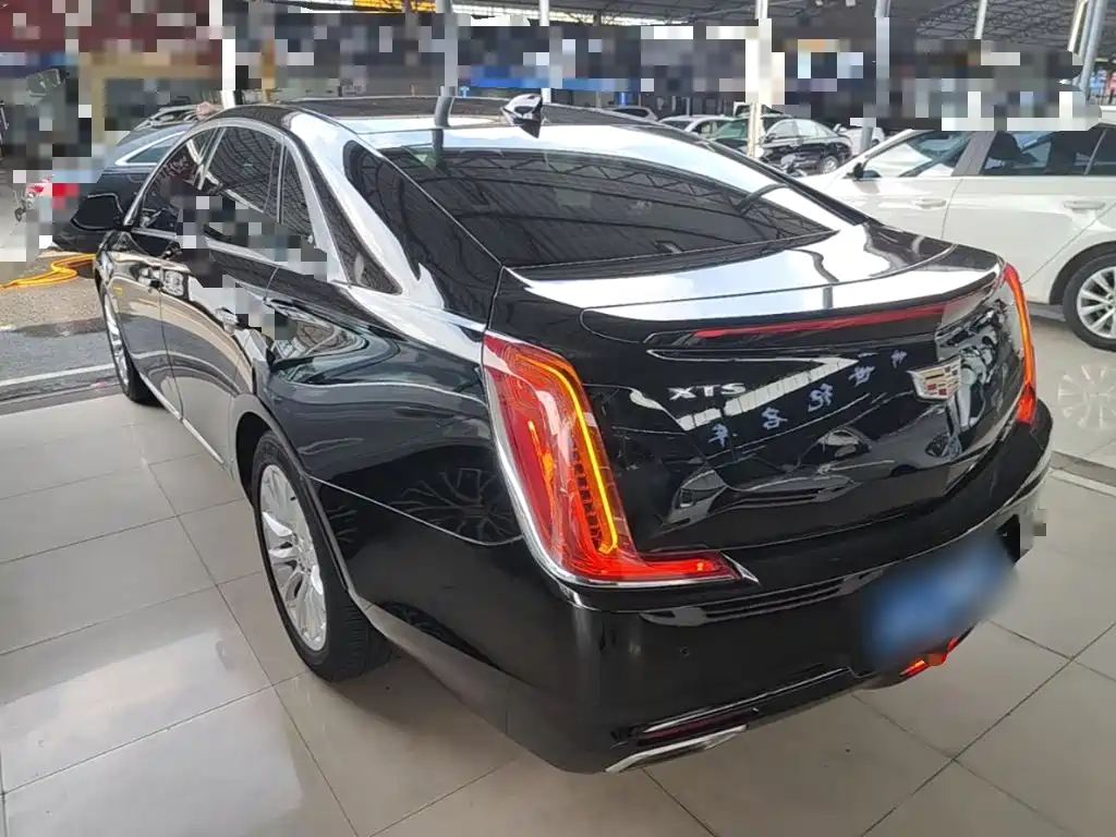Cadillac XTS 2018 — фото 5