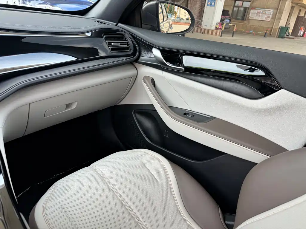 BYD Qin PLUS 2025 — фото 16