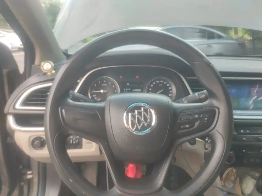 Buick Excelle GT 2016 — фото 12