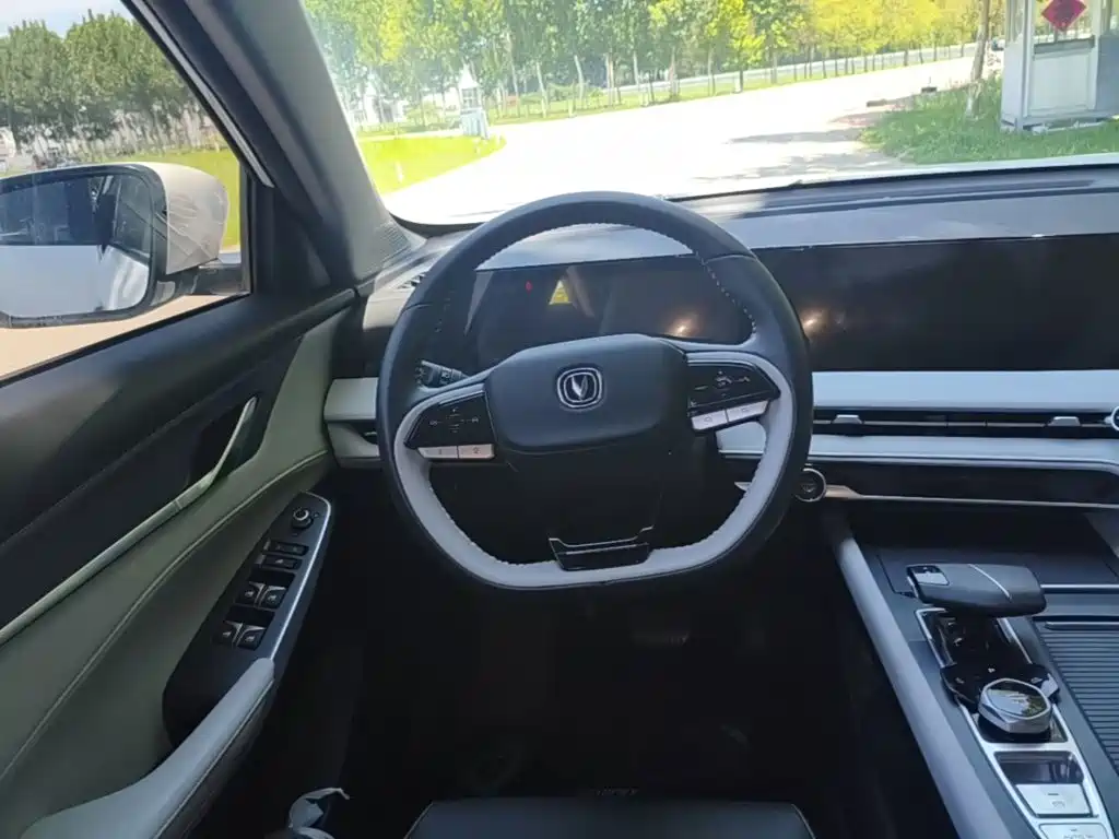 Changan CS75PLUS 2023 — фото 11