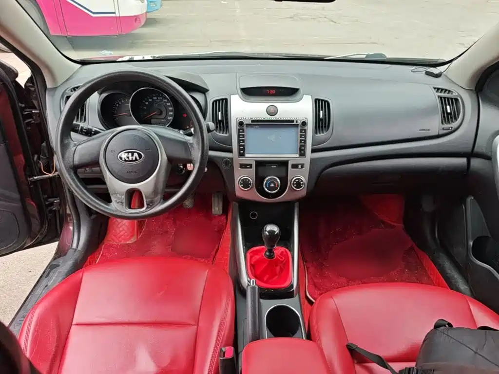 Kia Forte 2014 — фото 10