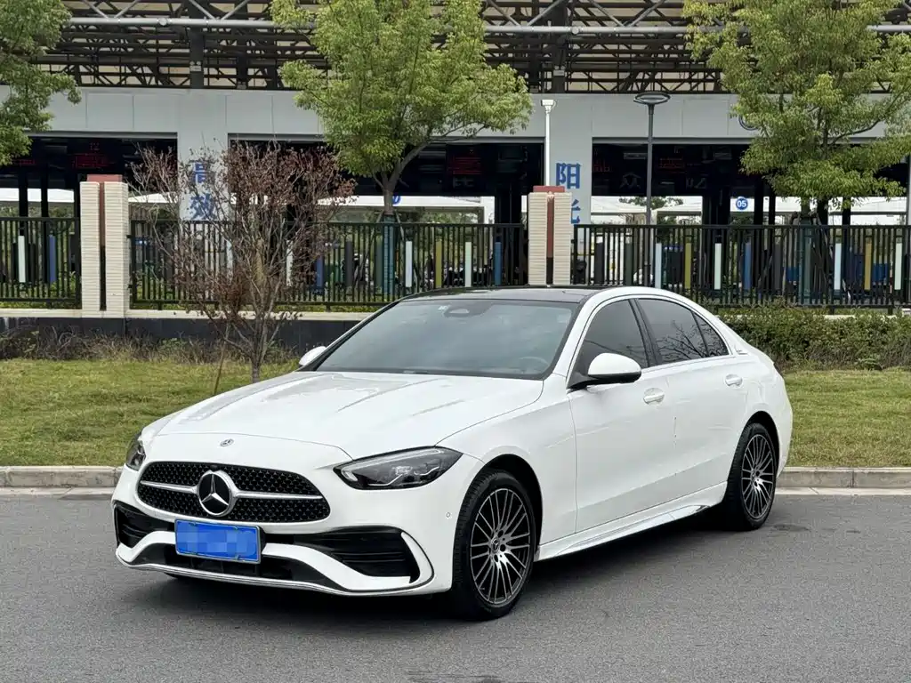 Mercedes-Benz C-Class 2023 — фото 1