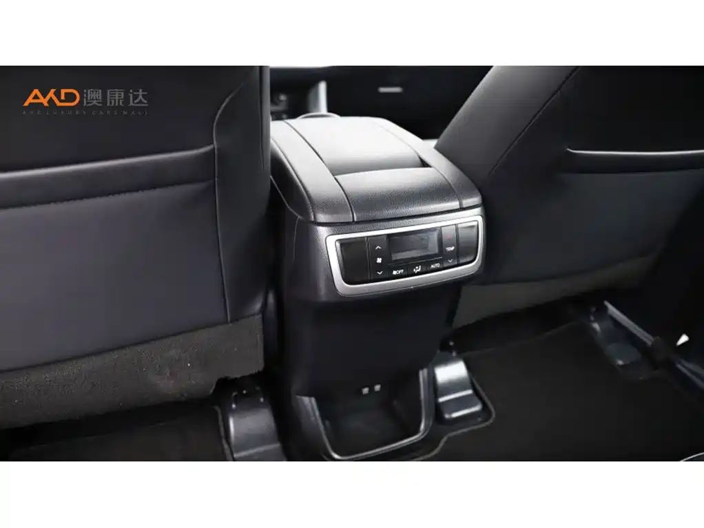Toyota Highlander 2022 — фото 10