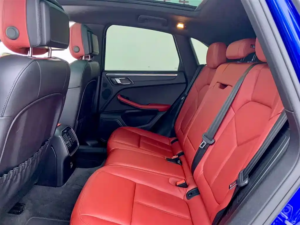 Porsche Macan 2020 — фото 14
