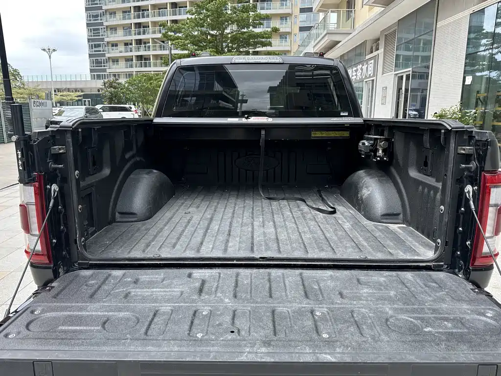 Ford F-150 Raptor 2023 — фото 23