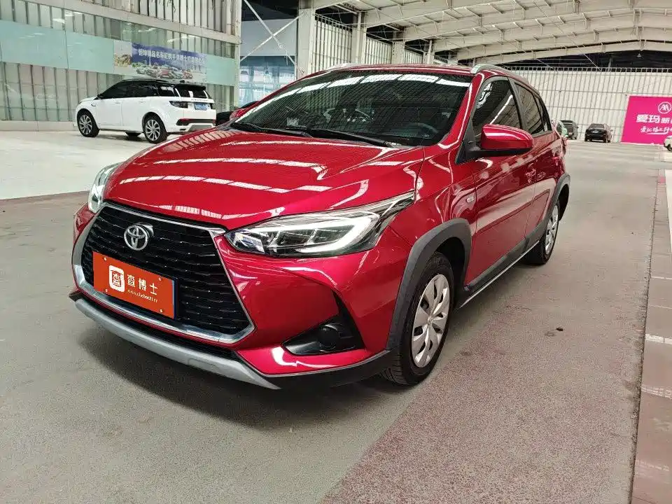 Toyota Yaris L 2022
