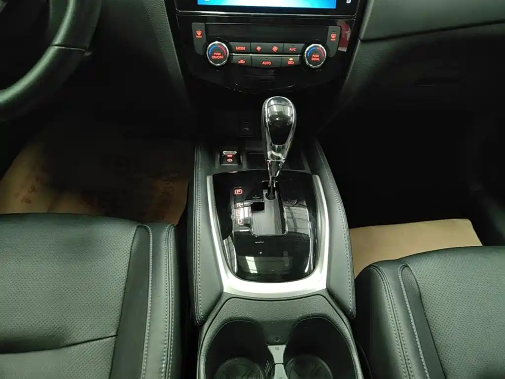 Nissan X-Trail 2020 — фото 14