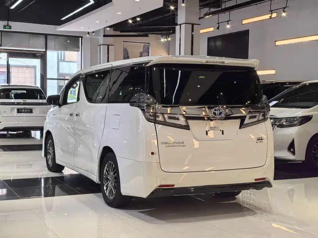 Toyota Vellfire 2020 — фото 8