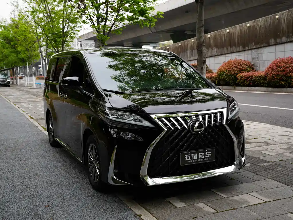 Toyota Vellfire 2023