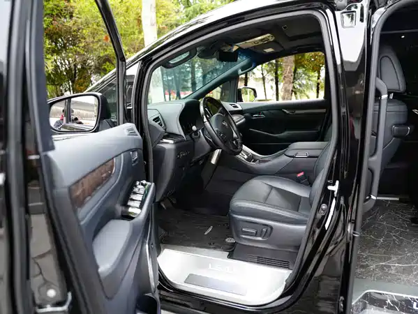 Toyota Wilfa 2023