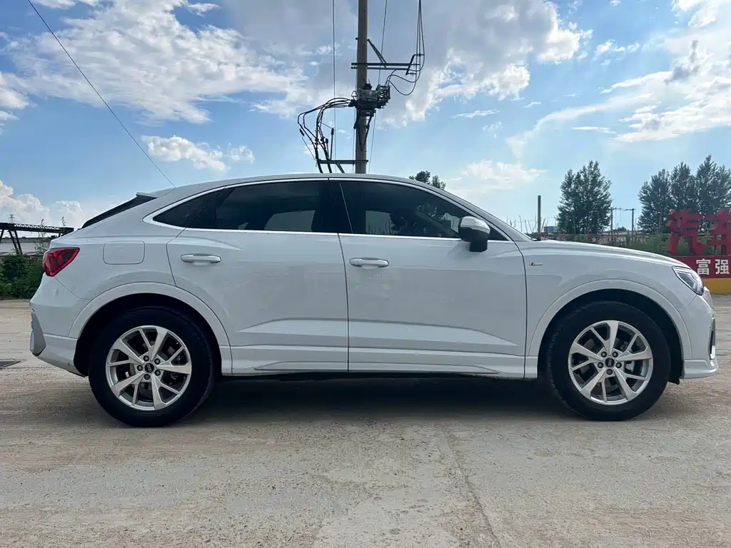 Audi Q3 Sportback 2022 — фото 5