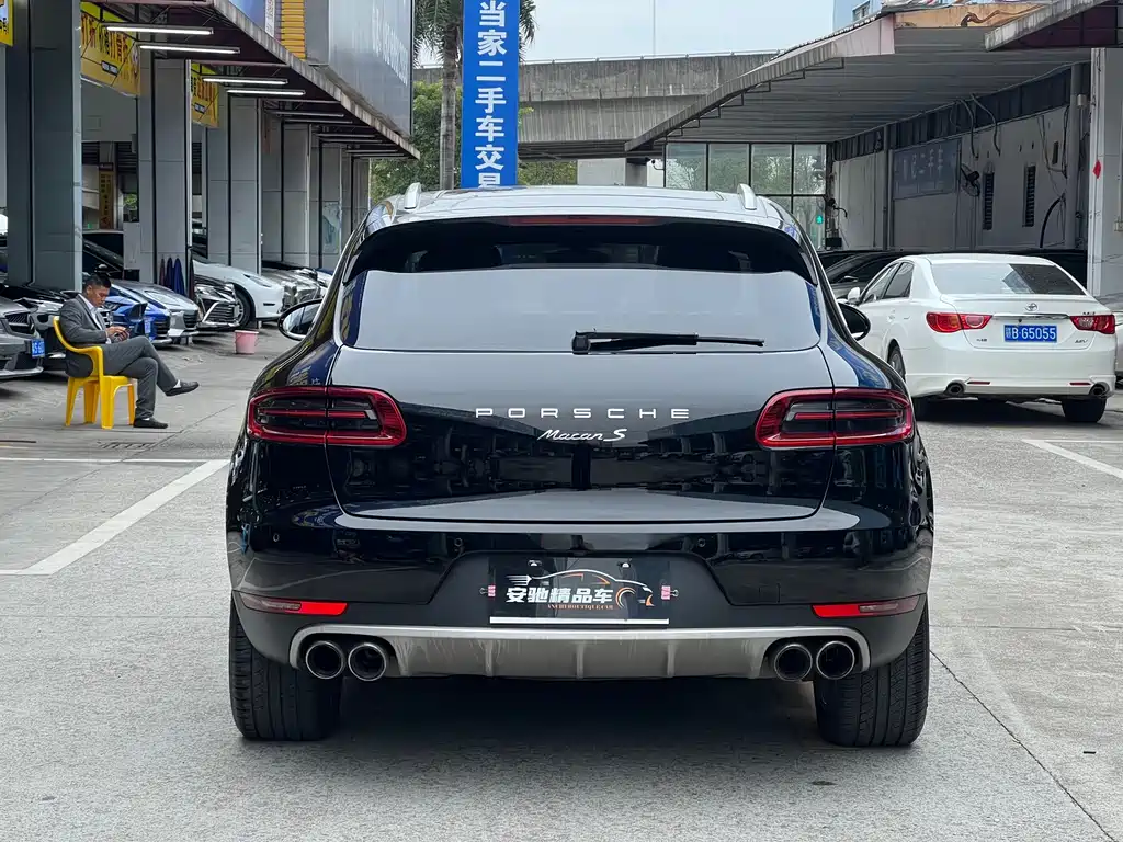 Porsche Macan 2017