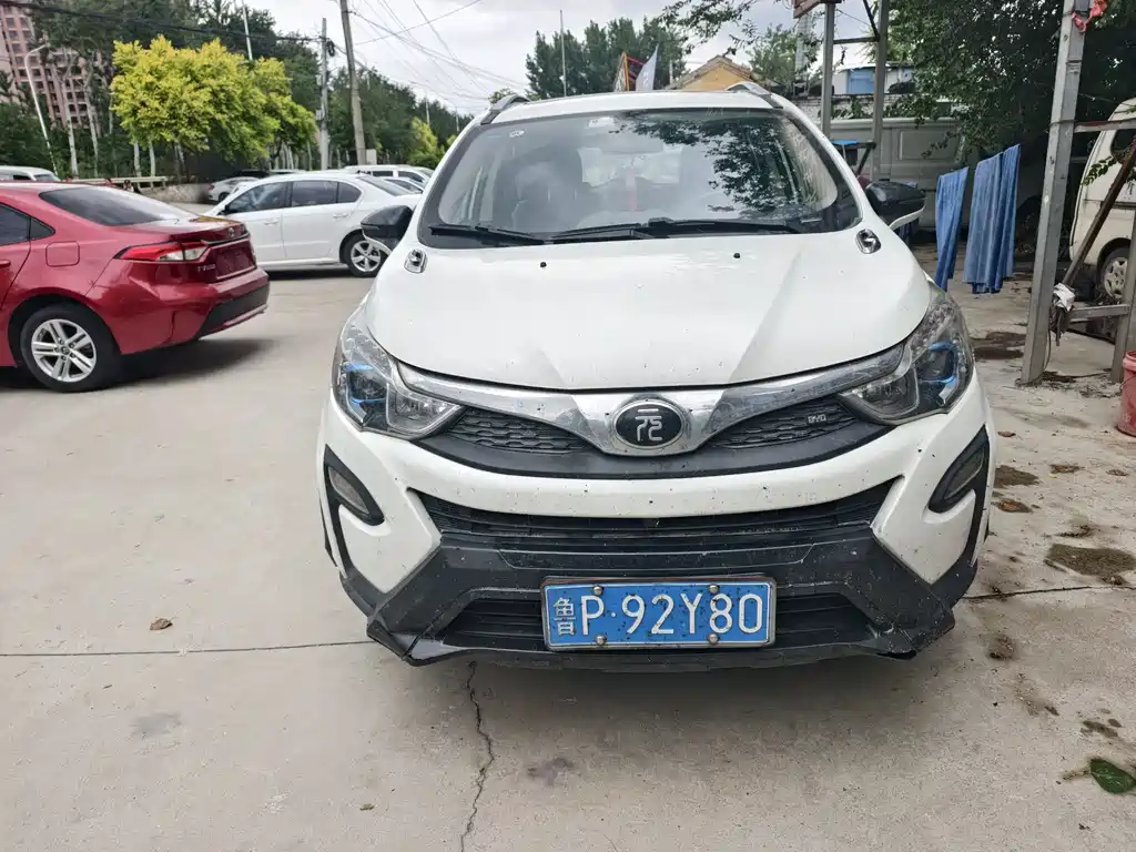BYD Yuan 2016