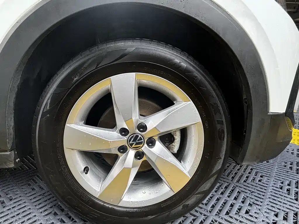 Volkswagen T-Cross 2023