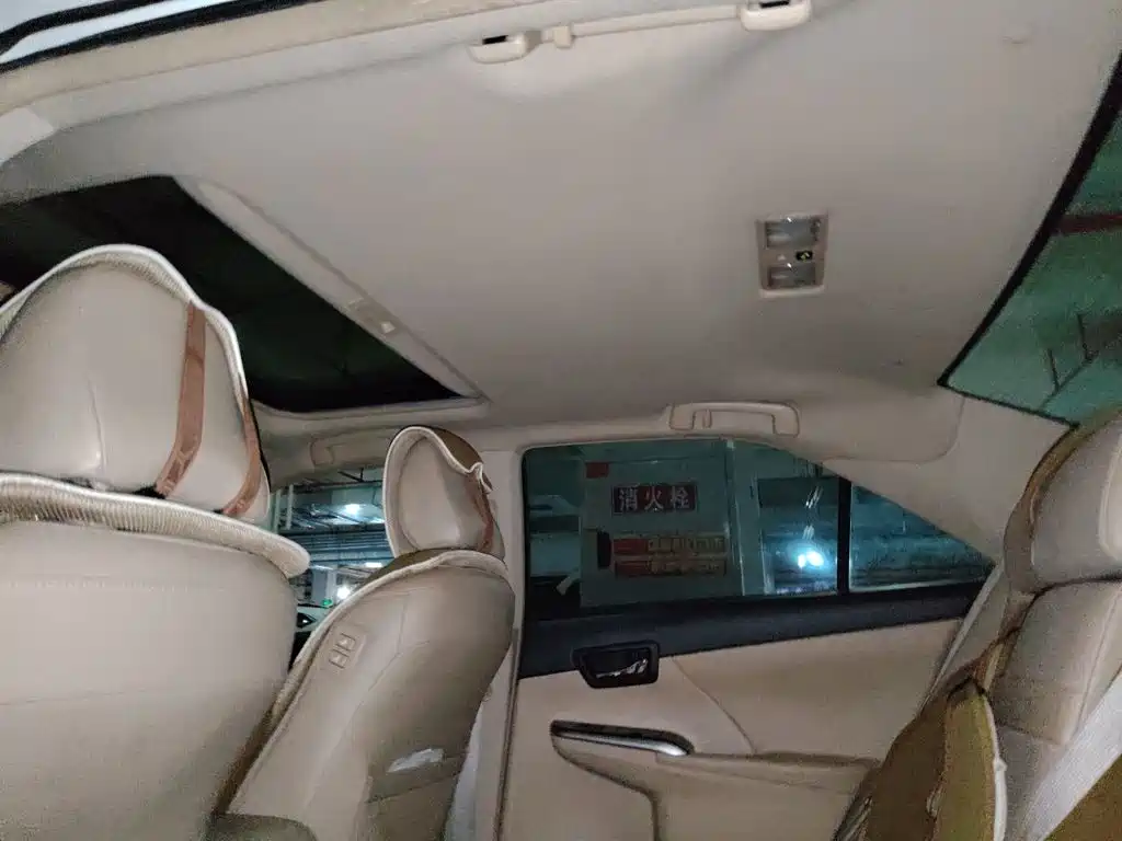 Toyota Camry 2014 — фото 14
