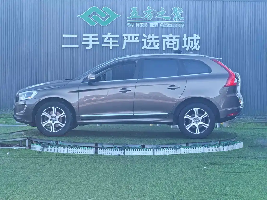 Volvo XC60 2015 — фото 21