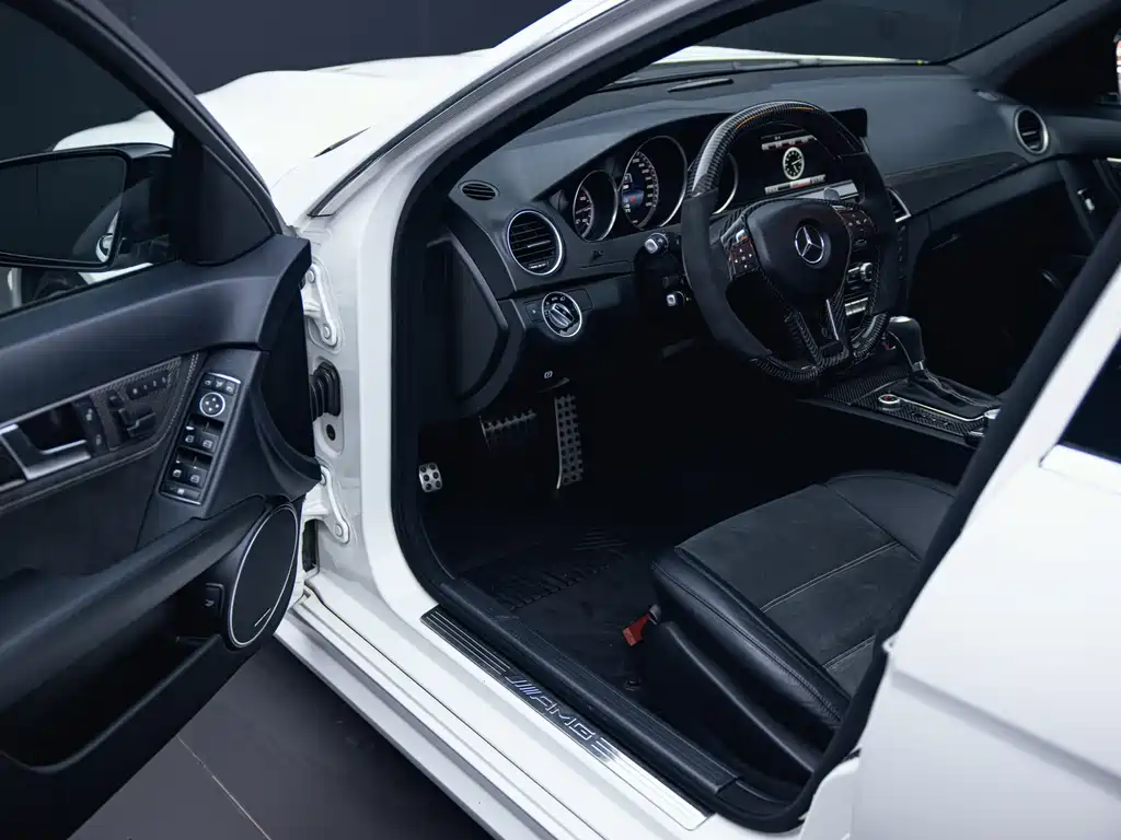 Mercedes-Benz C-Class AMG 2014 — фото 8