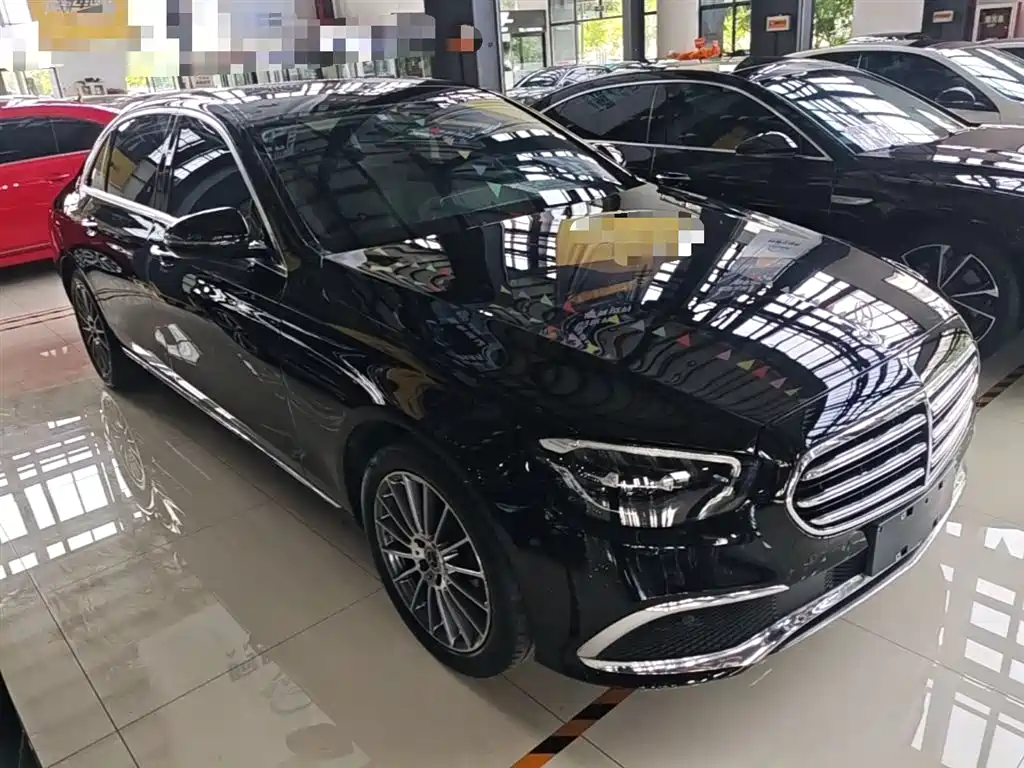 Mercedes-Benz E-Class 2022 — фото 4