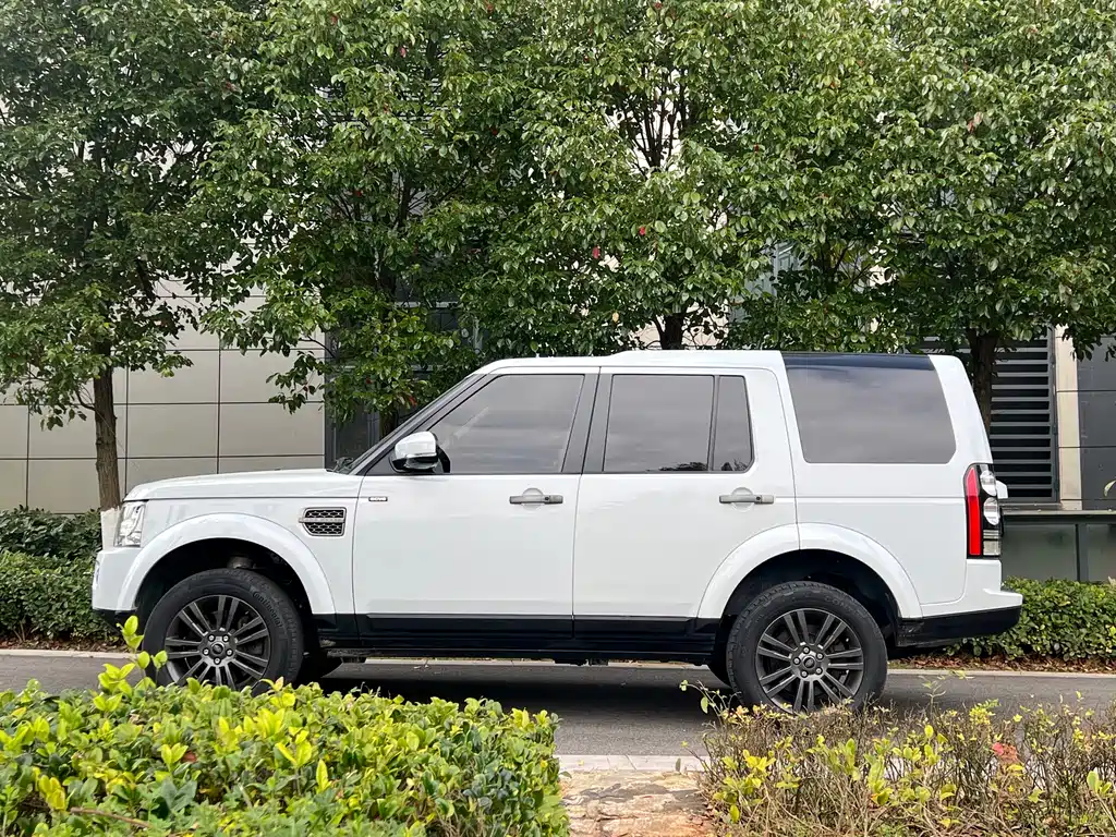 Land Rover Discovery 2016 — фото 5