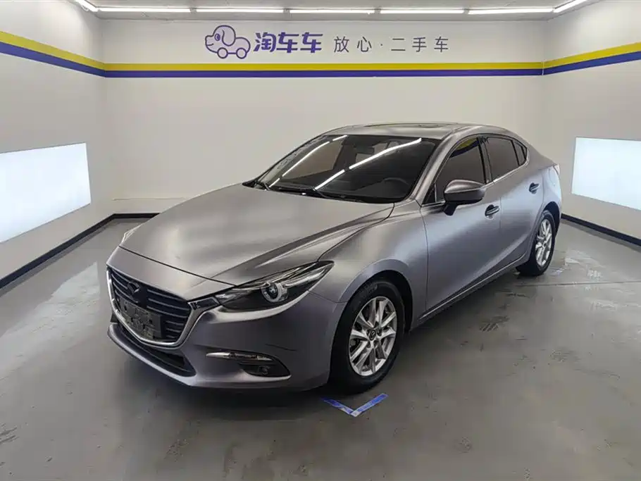 Mazda 3 Axela 2019 — фото 1
