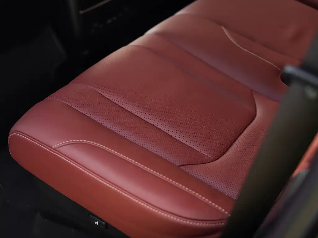 Lexus LX 2022 — фото 16