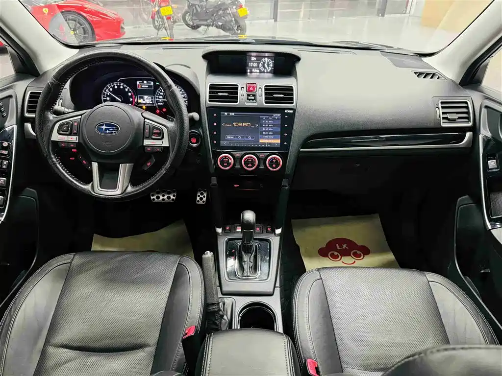 Subaru Forester 2017 — фото 33