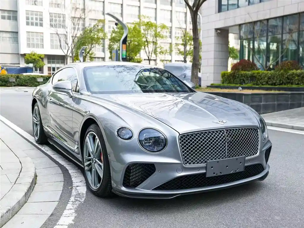 Bentley Continental 2023 — фото 3