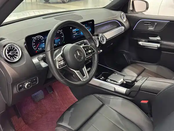 Mercedes-Benz EQB 2023