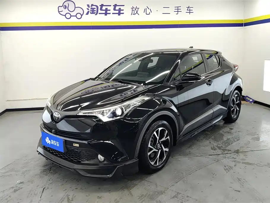 Toyota C-HR 2020 — фото 1