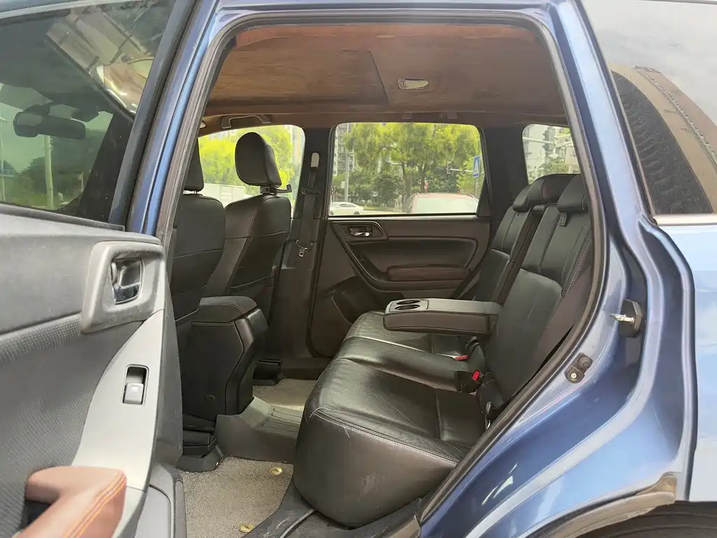 Subaru Forester 2014 — фото 15