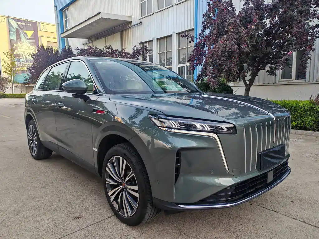 Hongqi HS6 PHEV 2026 — фото 3