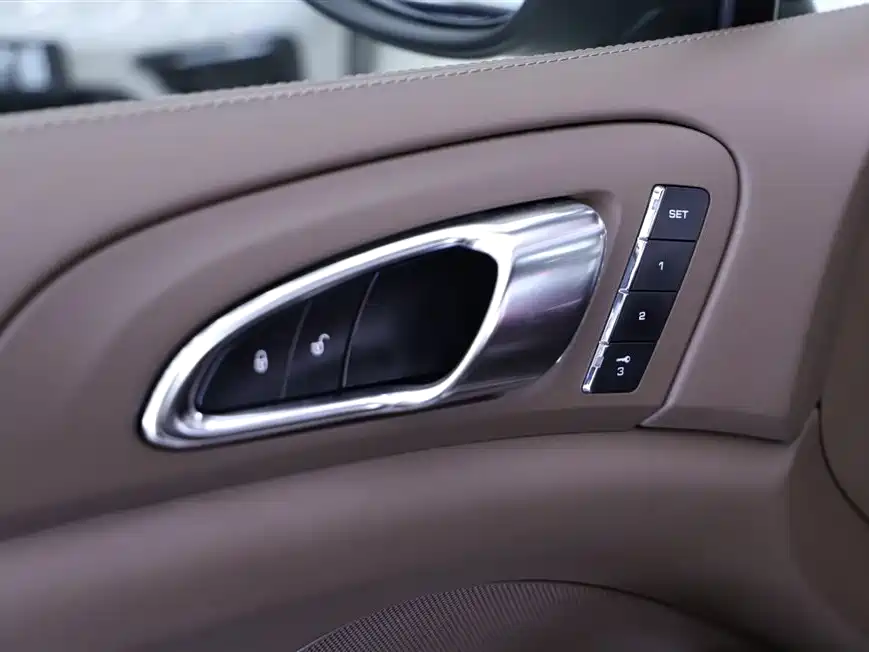 Porsche Cayenne 2014 — фото 13