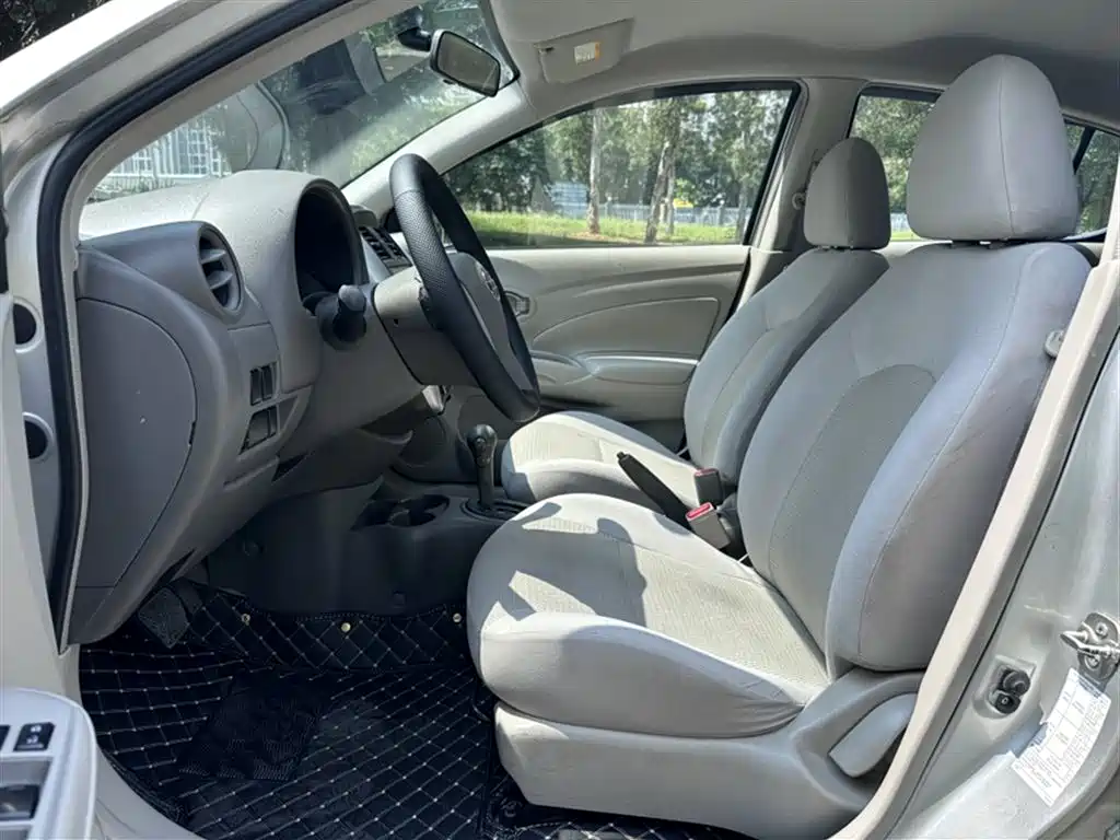 Nissan Sunny 2014 — фото 16