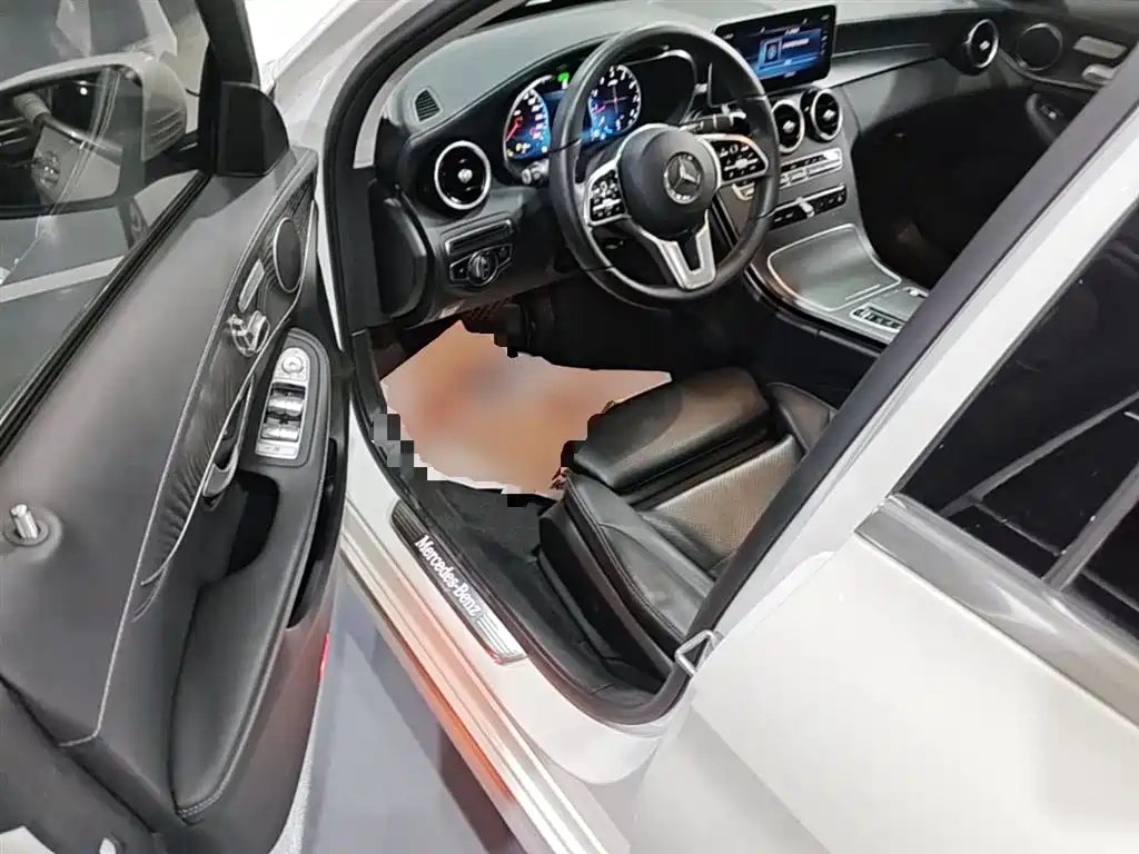 Mercedes-Benz C-Class 2019 — фото 16