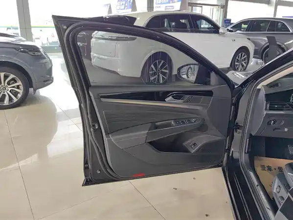 Volkswagen Passat 2023