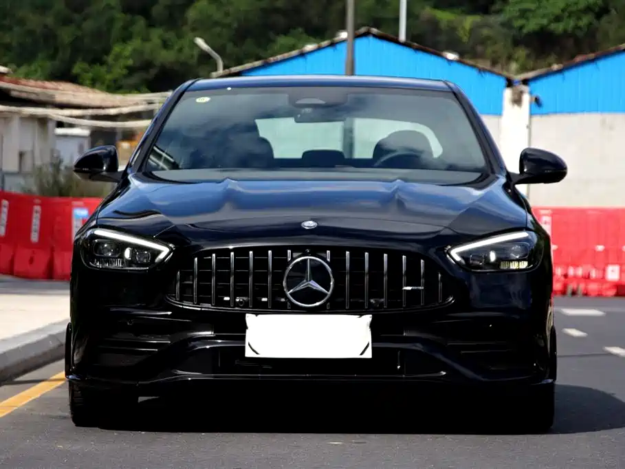 Mercedes-Benz C-Class AMG 2025 — фото 2