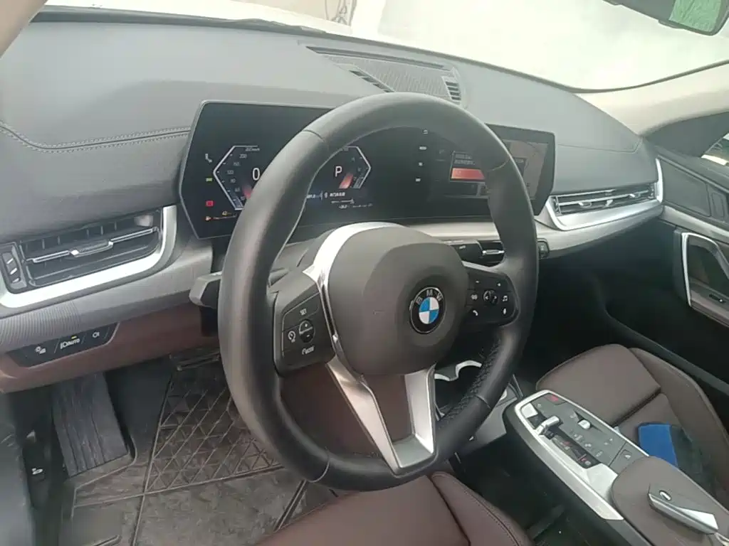 BMW X2 2025 — фото 11