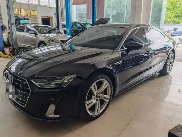 Audi A7L 2024