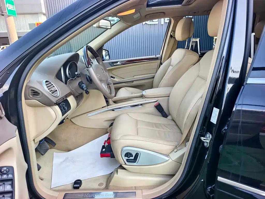 Mercedes-Benz GL-Class 2011