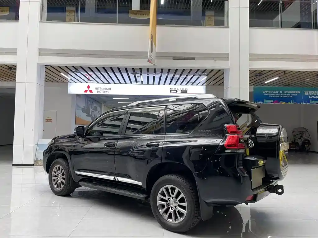 Toyota Prado 2019 — фото 4