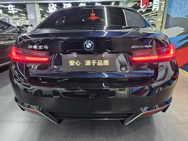 BMW i3 2024
