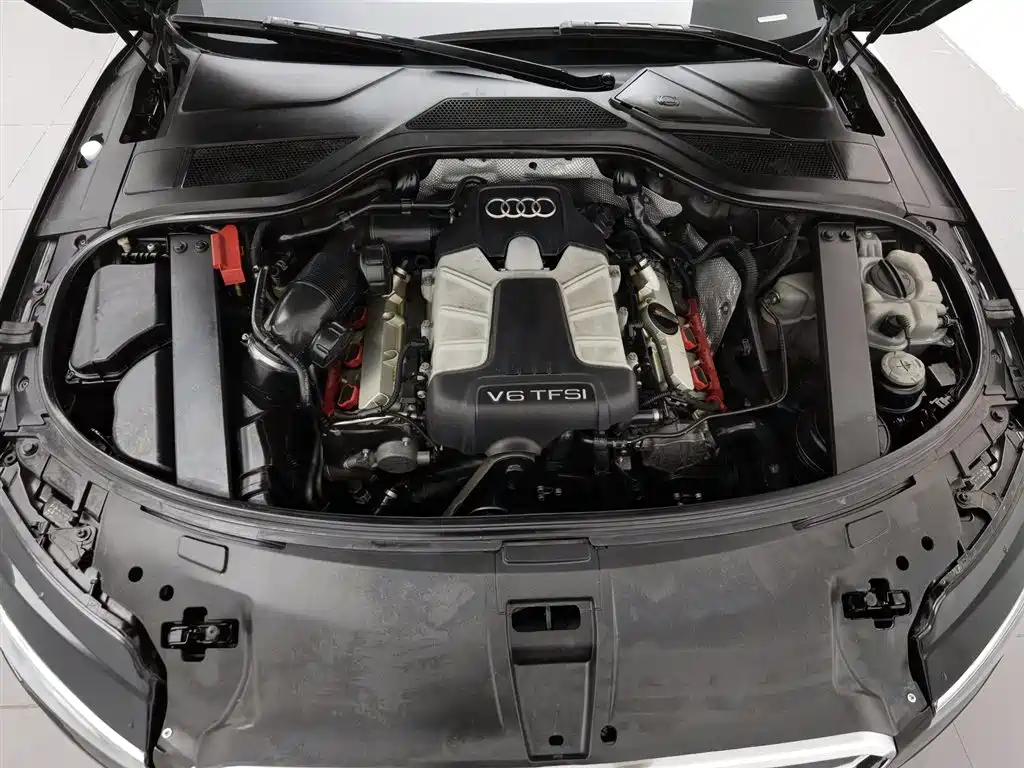 Audi A8 2012