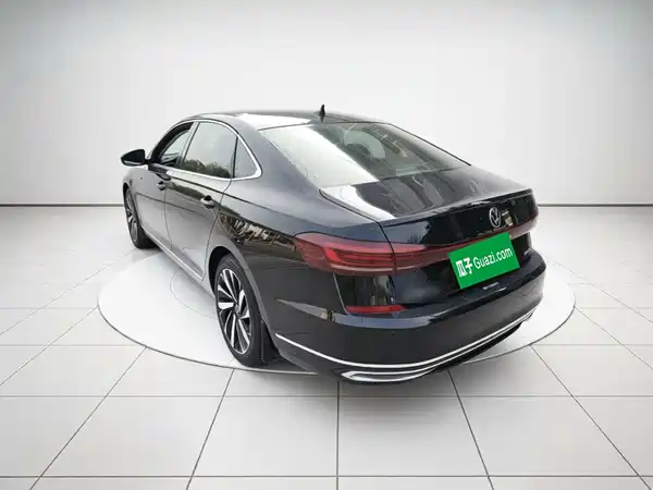Volkswagen Passat 2022