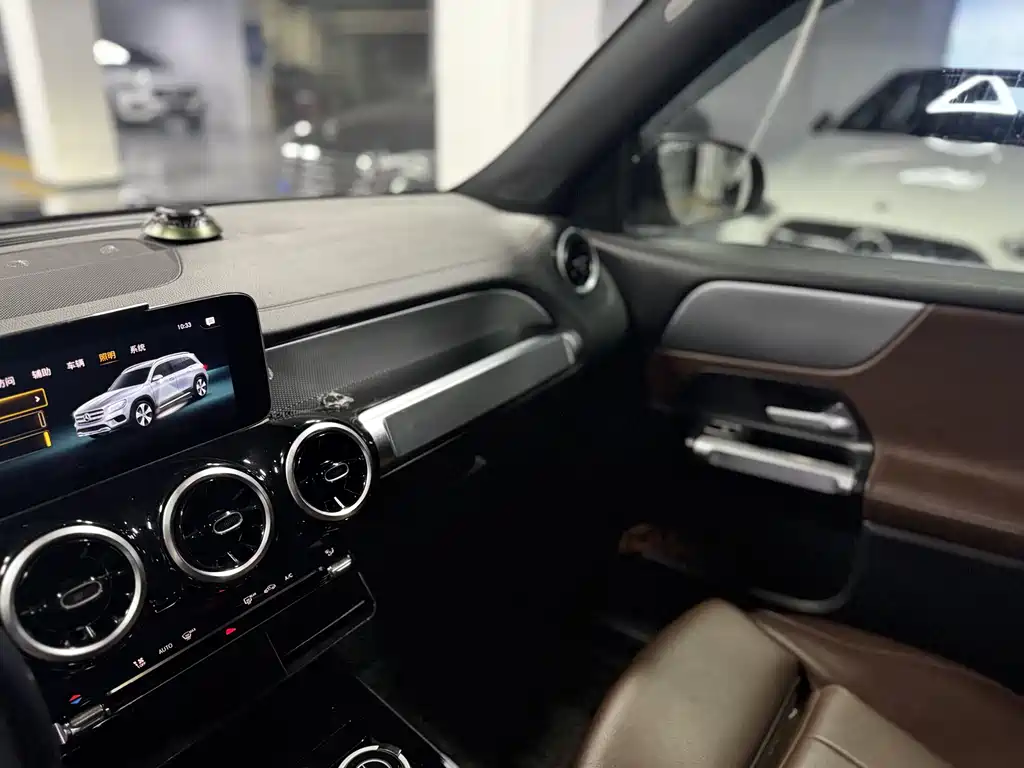 Mercedes-Benz GLB 2021 — фото 13