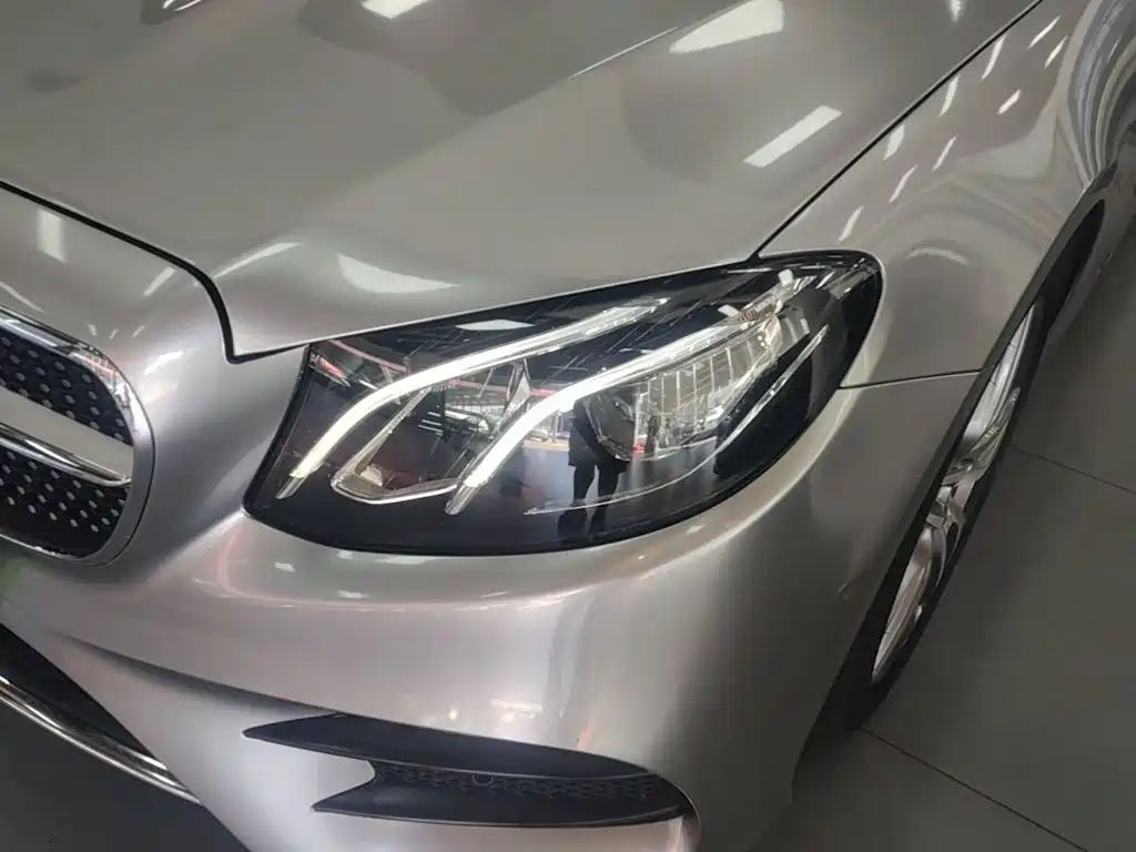 Mercedes-Benz E-Class 2020 — фото 24