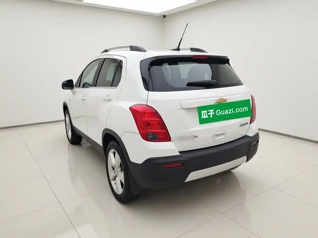 Chevrolet Trax 2015 — фото 4
