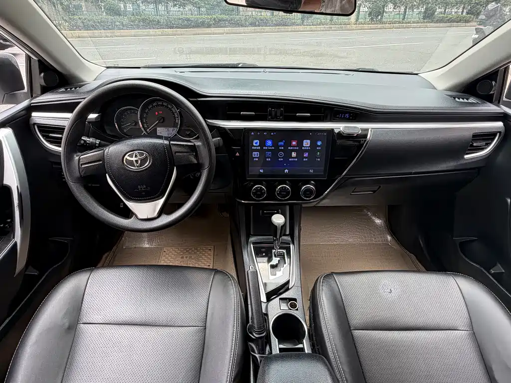 Toyota Corolla 2018 — фото 8