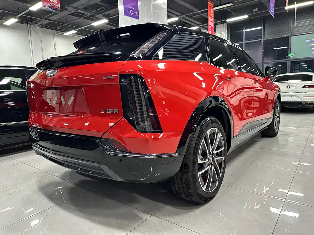 Cadillac IQ 2025 — фото 30