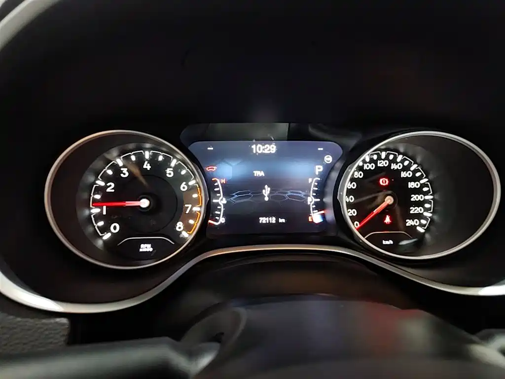 Jeep Compass 2020 — фото 12